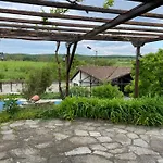комплекс за гости малки воден Guest house 3*