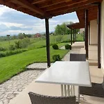 комплекс за гости малки воден Guest house 3*