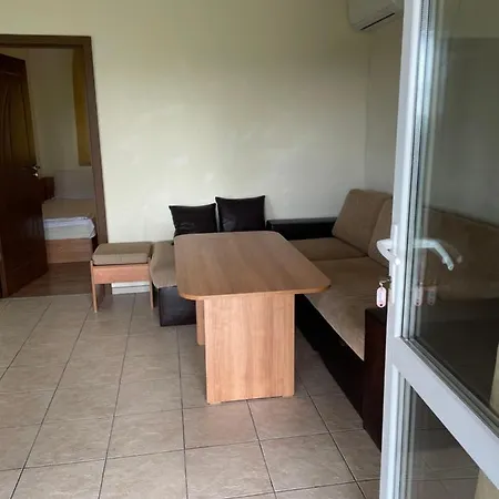 комплекс за гости малки воден Guest house 3*