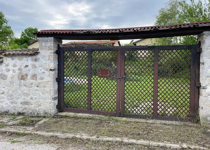 комплекс за гости малки воден Guest house